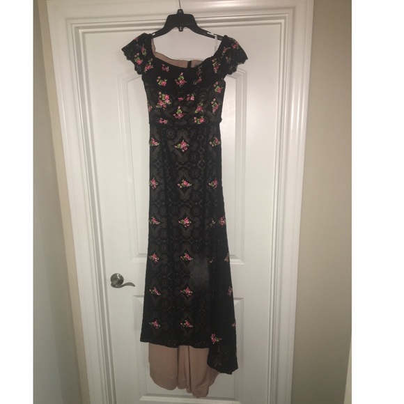 Sherri Hill Prom Dress! - Picture 3 of 4